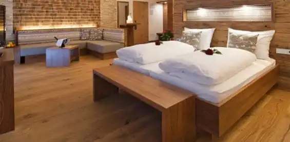 Parkettlösungen für alle Räume - GESUNDBAUMARKT München Parkettlösungen für alle Räume - GESUNDBAUMARKT München