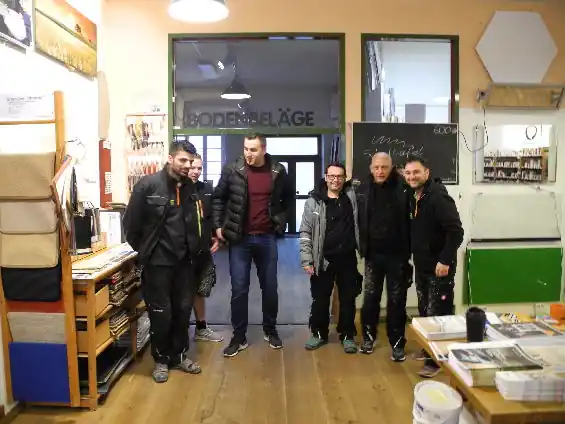 Unser Verlegeteam - GESUNDBAUMARKT München Unser Verlegeteam - GESUNDBAUMARKT München